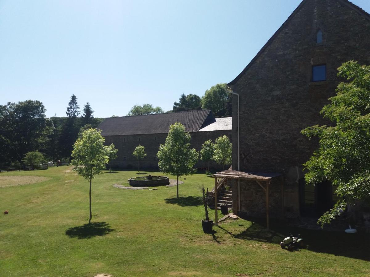 Domaine D'Angel-Berg Otel Vezins-de-Levezou Dış mekan fotoğraf